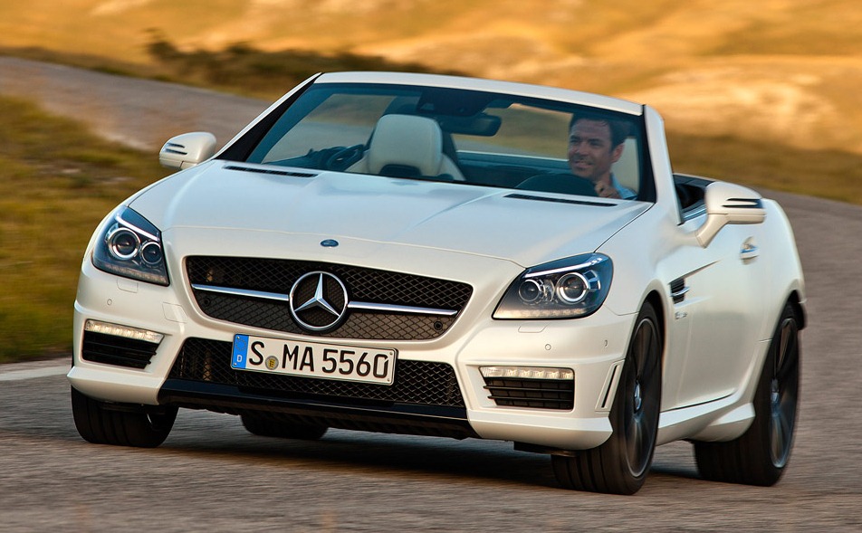 Белый Mercedes