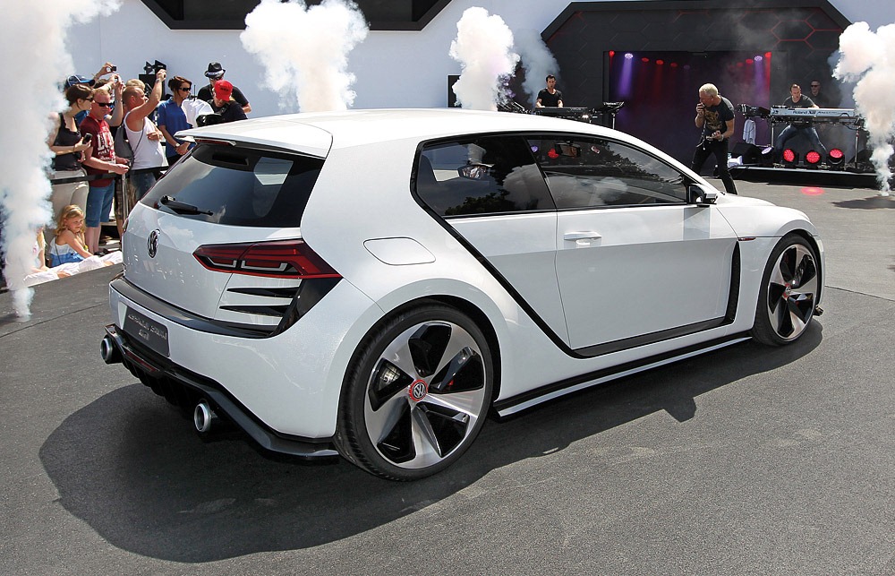 Фото автомобиля VW GOLF GTI
