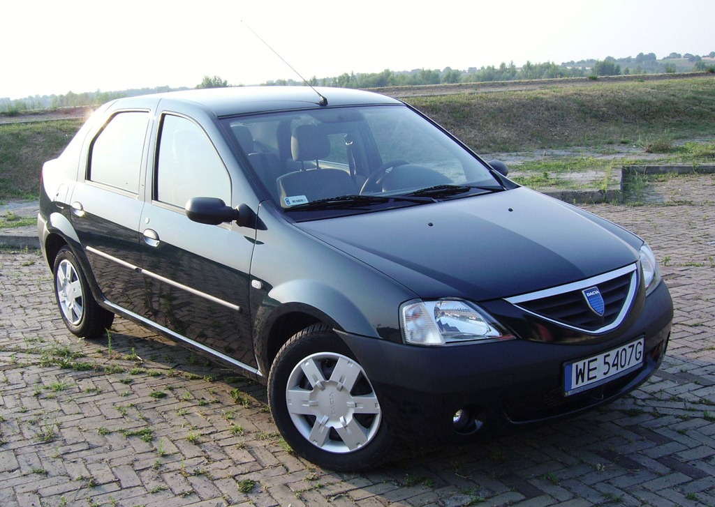 Фото автомобиля Dacia Logan