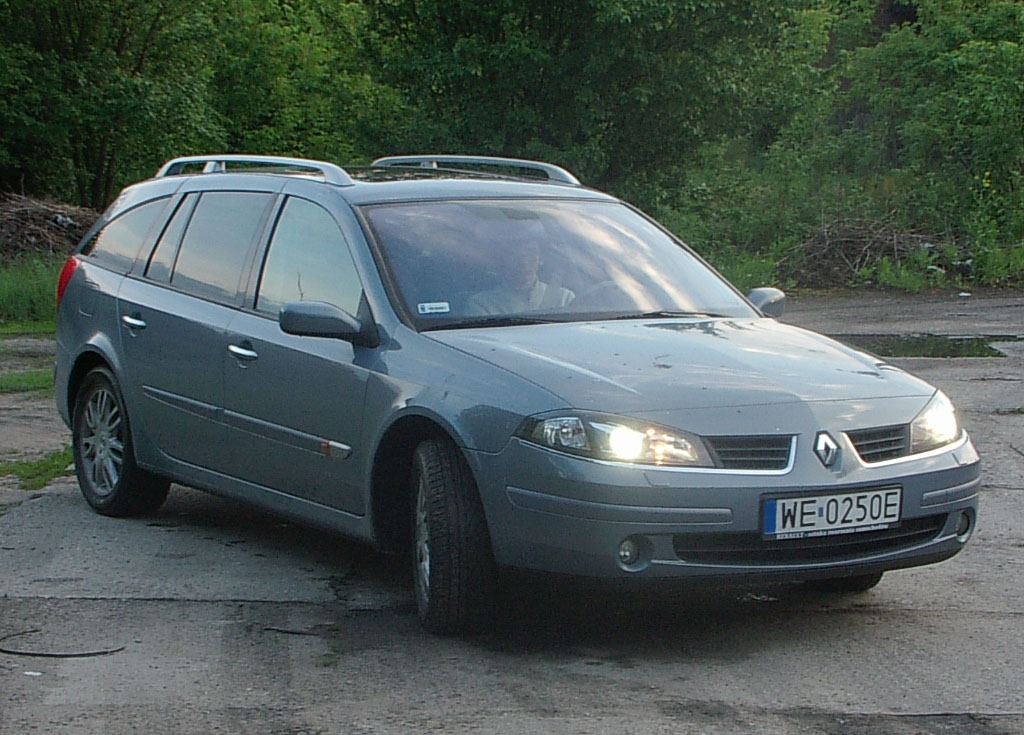 Фото автомобиля Renault Laguna 2 Grandtour. Рено Лагуна 2