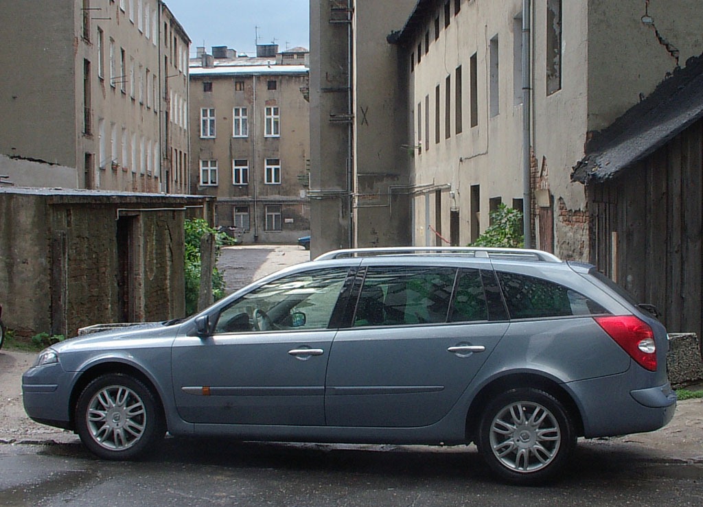 Фото автомобиля Renault Laguna 2 Grandtour. Рено Лагуна 2