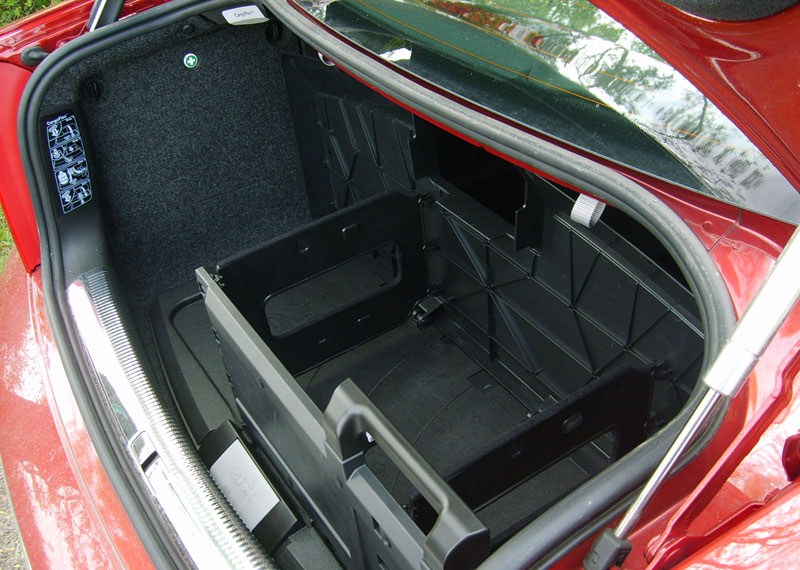 Фото автомобиля Skoda Superb (багажник)